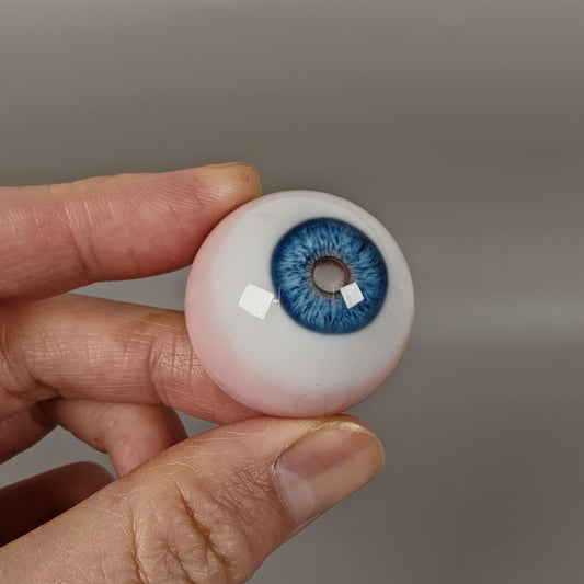 Camera-Compatible Ultra-Realistic Robot Eyes